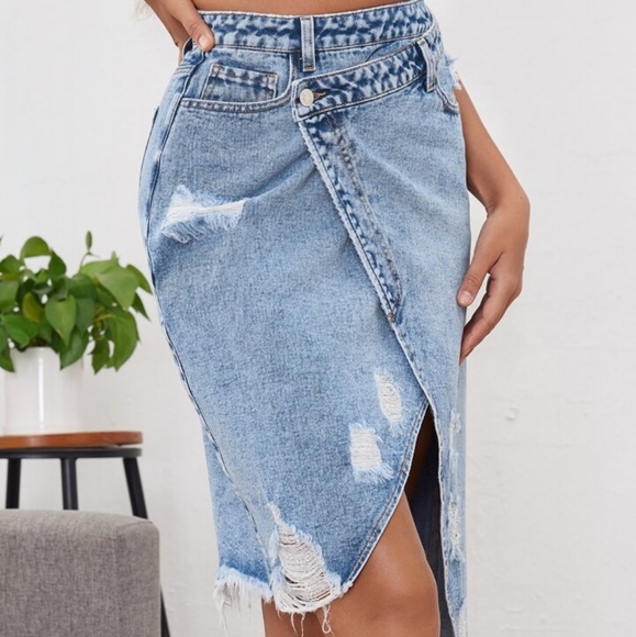 Denim skirt - Picture 3 of 3
